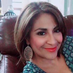 Meet your Posher, Elizabeth